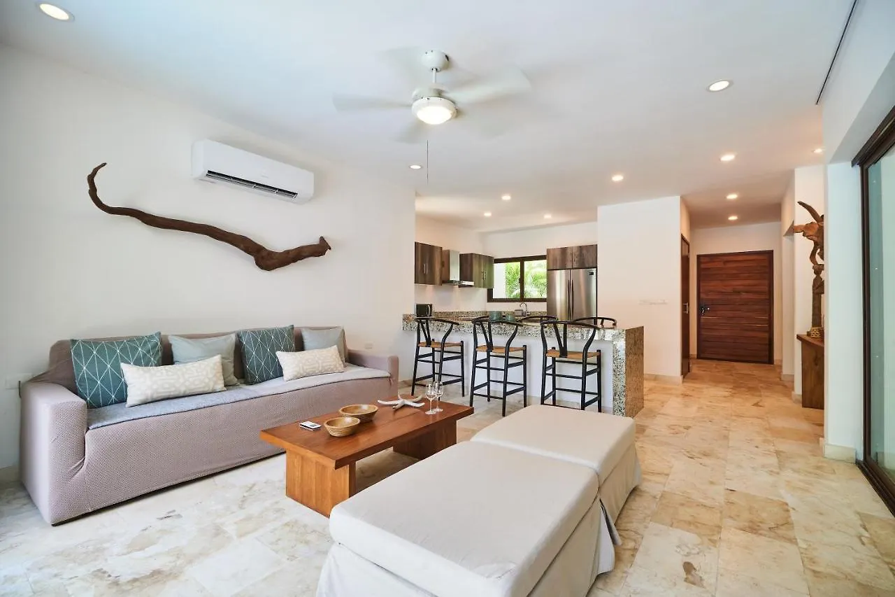 Casa Mallorca Tropical Vibes Private Pool Backyard With Grill Sunroof & Hammock Concierge & Wifi Tulum
