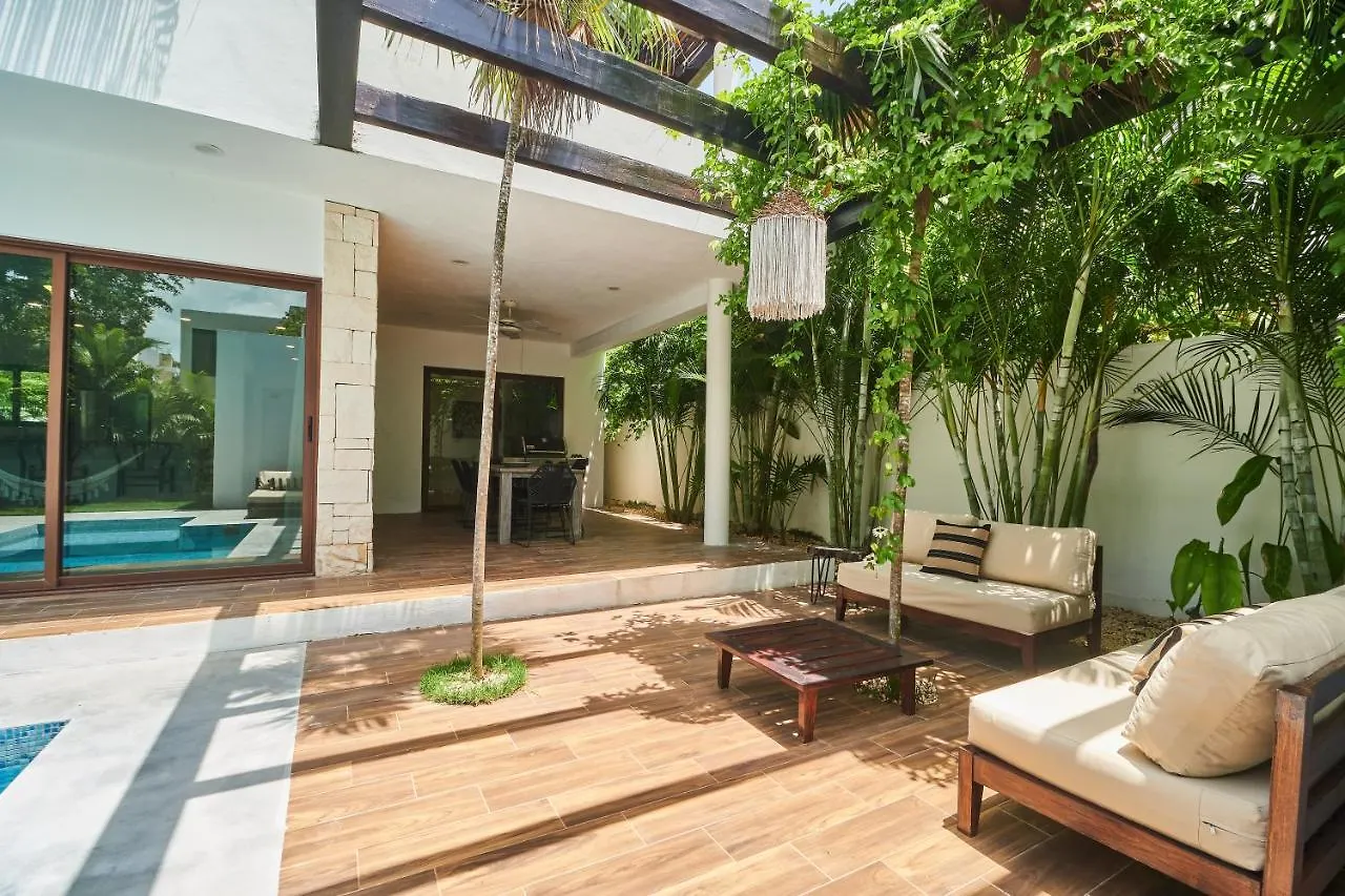 Holiday home Casa Mallorca Tropical Vibes Private Pool Backyard With Grill Sunroof & Hammock Concierge & Wifi Tulum Mexico